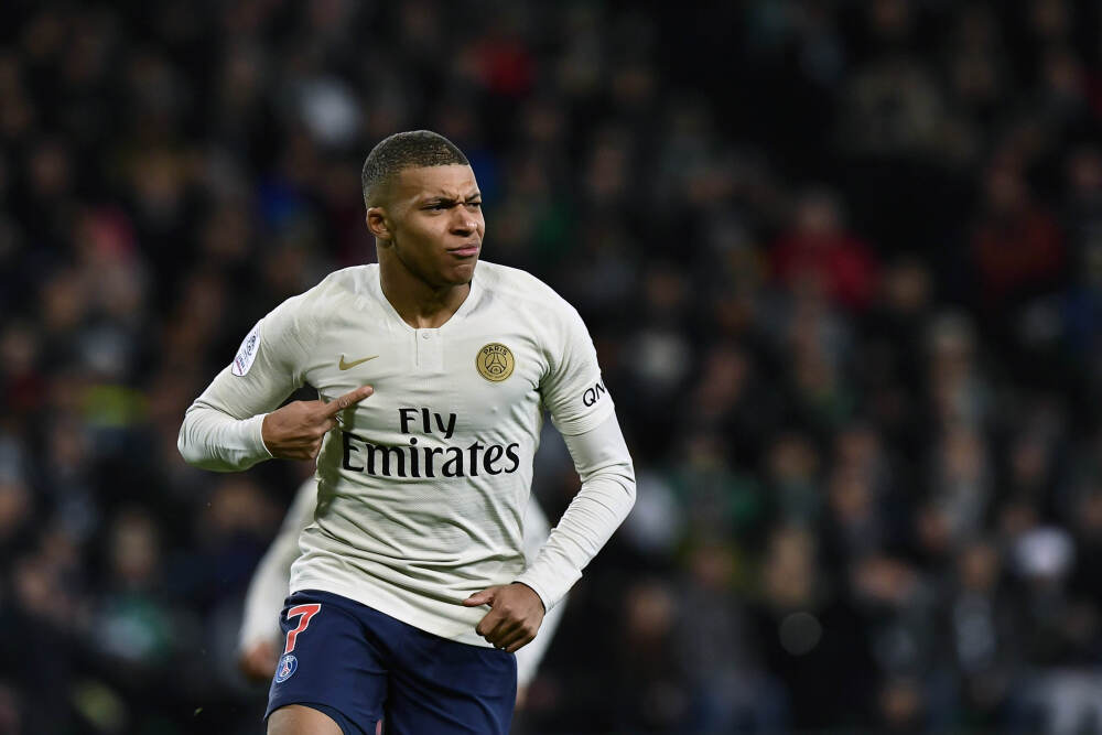 港股概念追踪 | 2026汽车以旧换新继续！政策景气催化凸显车企配置价值(附概念股)